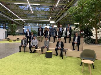 Gruppenbild Mitglieder Industriekreis bei Heidelberg Druck