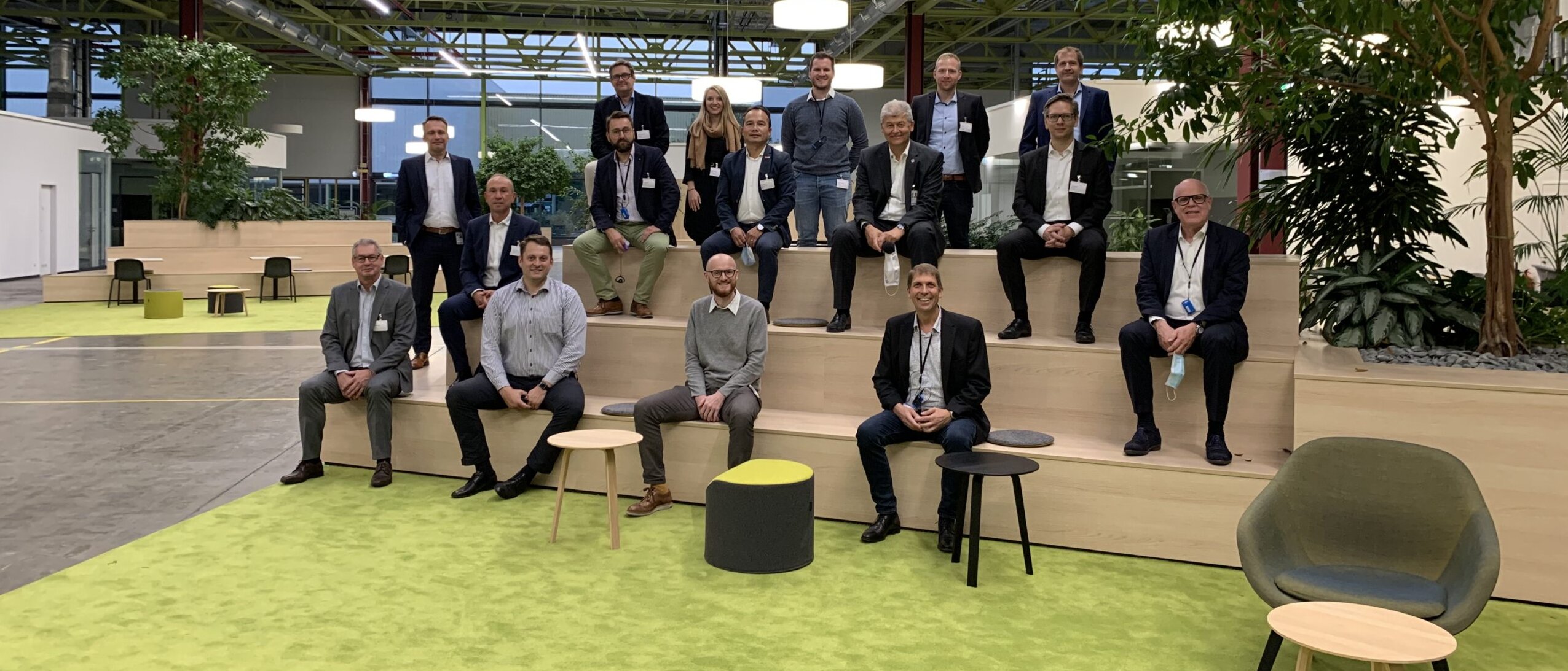 Gruppenbild Mitglieder Industriekreis bei Heidelberg Druck